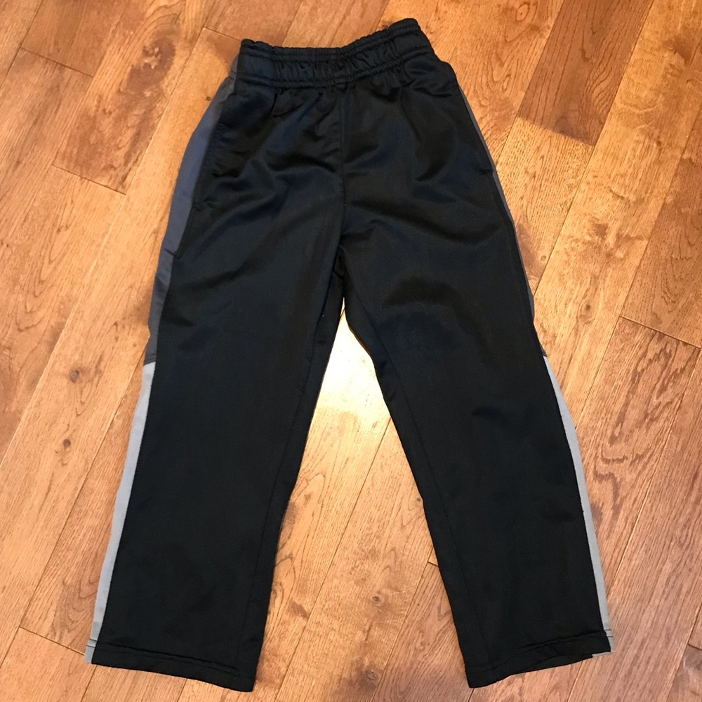 Boys size 4 black and gray sweat pants